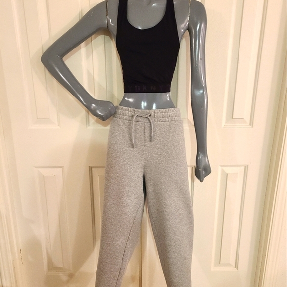 Fila Women's Sweatpants Size Large(short) - Picture 1 of 9